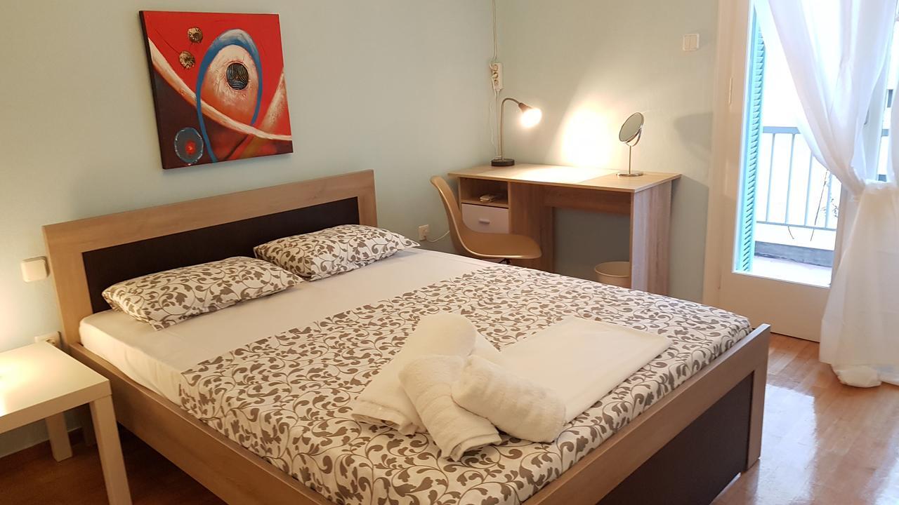Menta Errathens Apartment - Athens Center, 5 Bd, 2 Bath Atenas Exterior foto